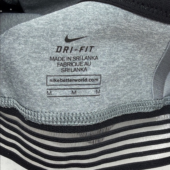 Nike Black and Gray Sports Bra - Picture 7 of 7